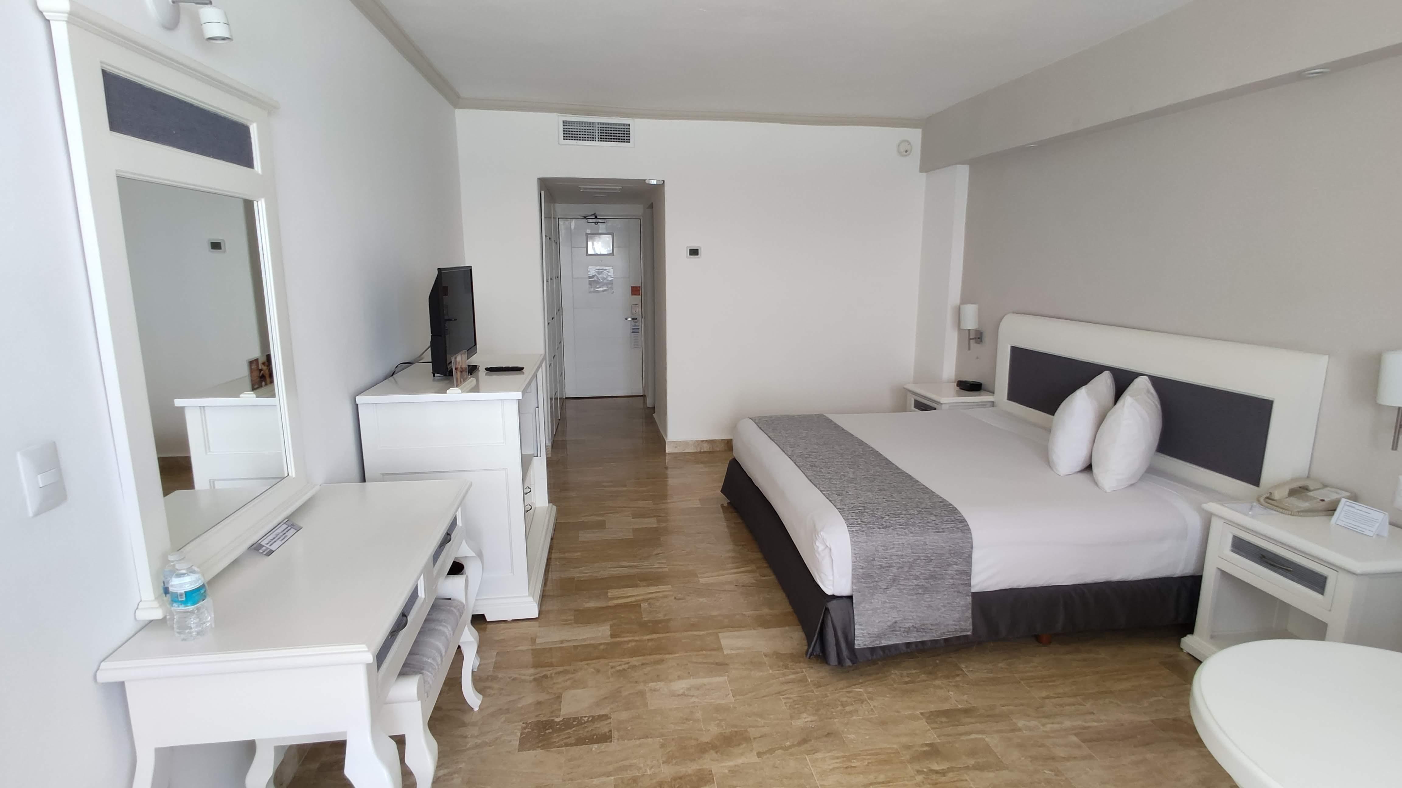 Golden Parnassus Resort & Spa (Adults Only) Канкун Екстер'єр фото