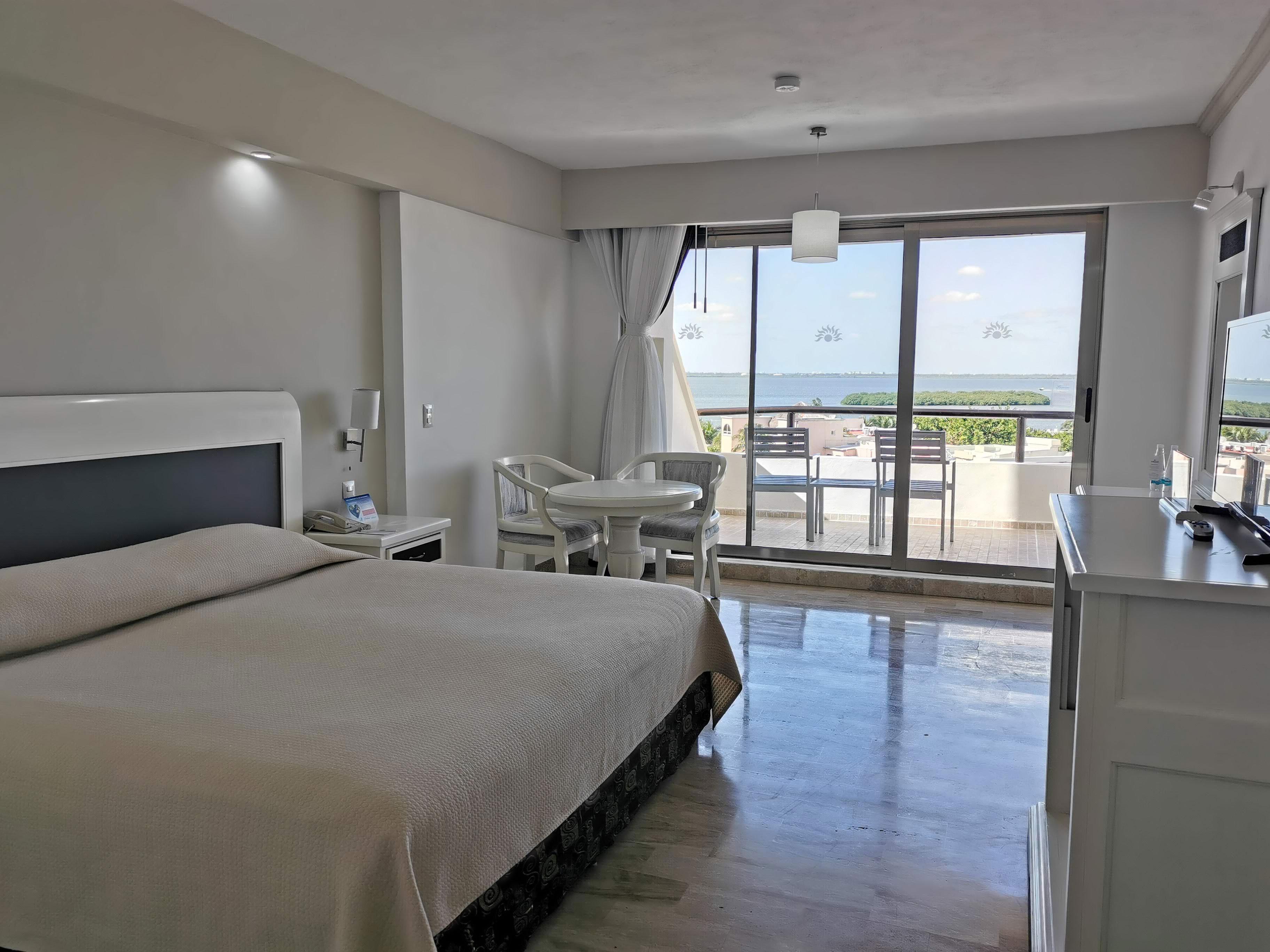 Golden Parnassus Resort & Spa (Adults Only) Канкун Екстер'єр фото