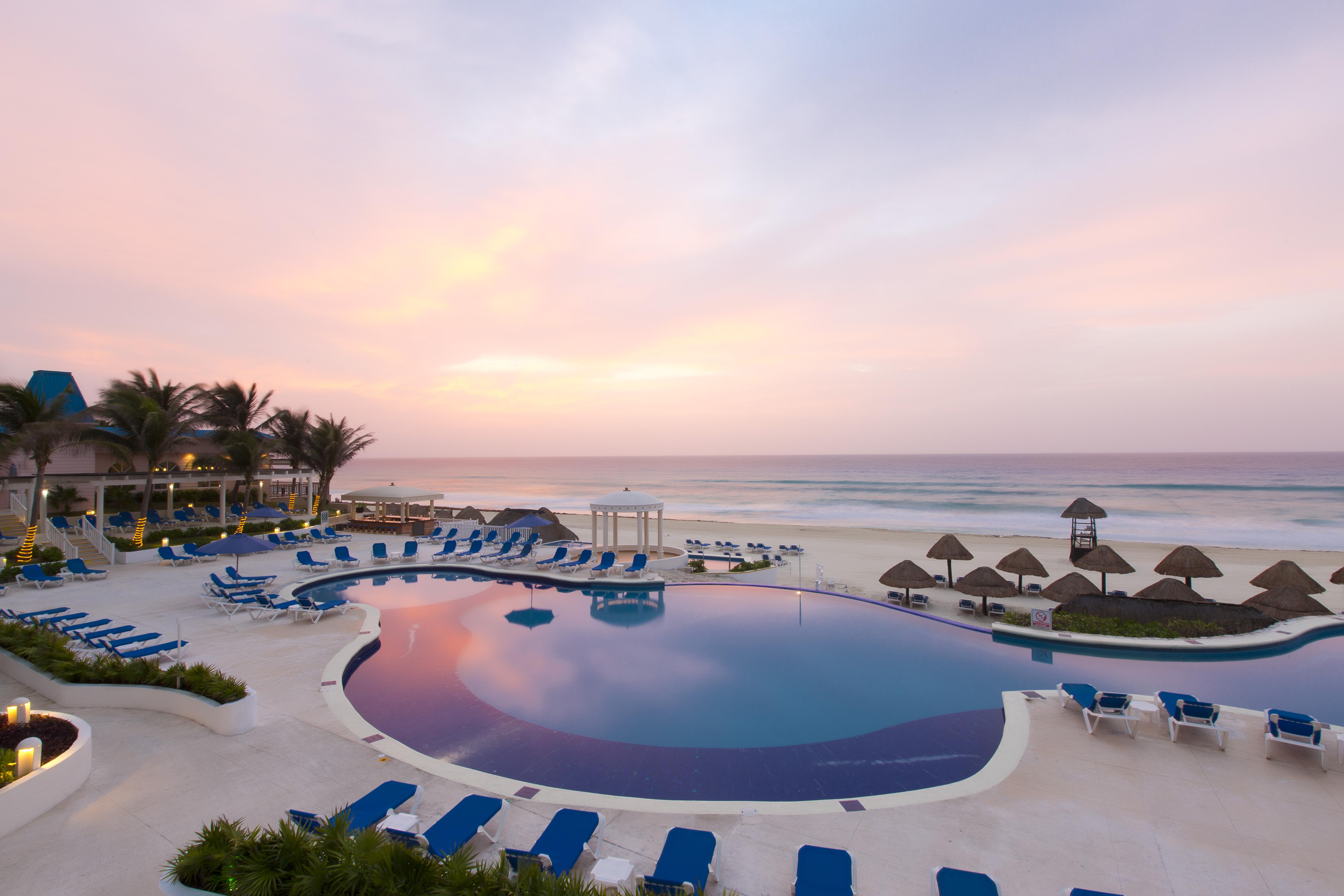 Golden Parnassus Resort & Spa (Adults Only) Канкун Екстер'єр фото