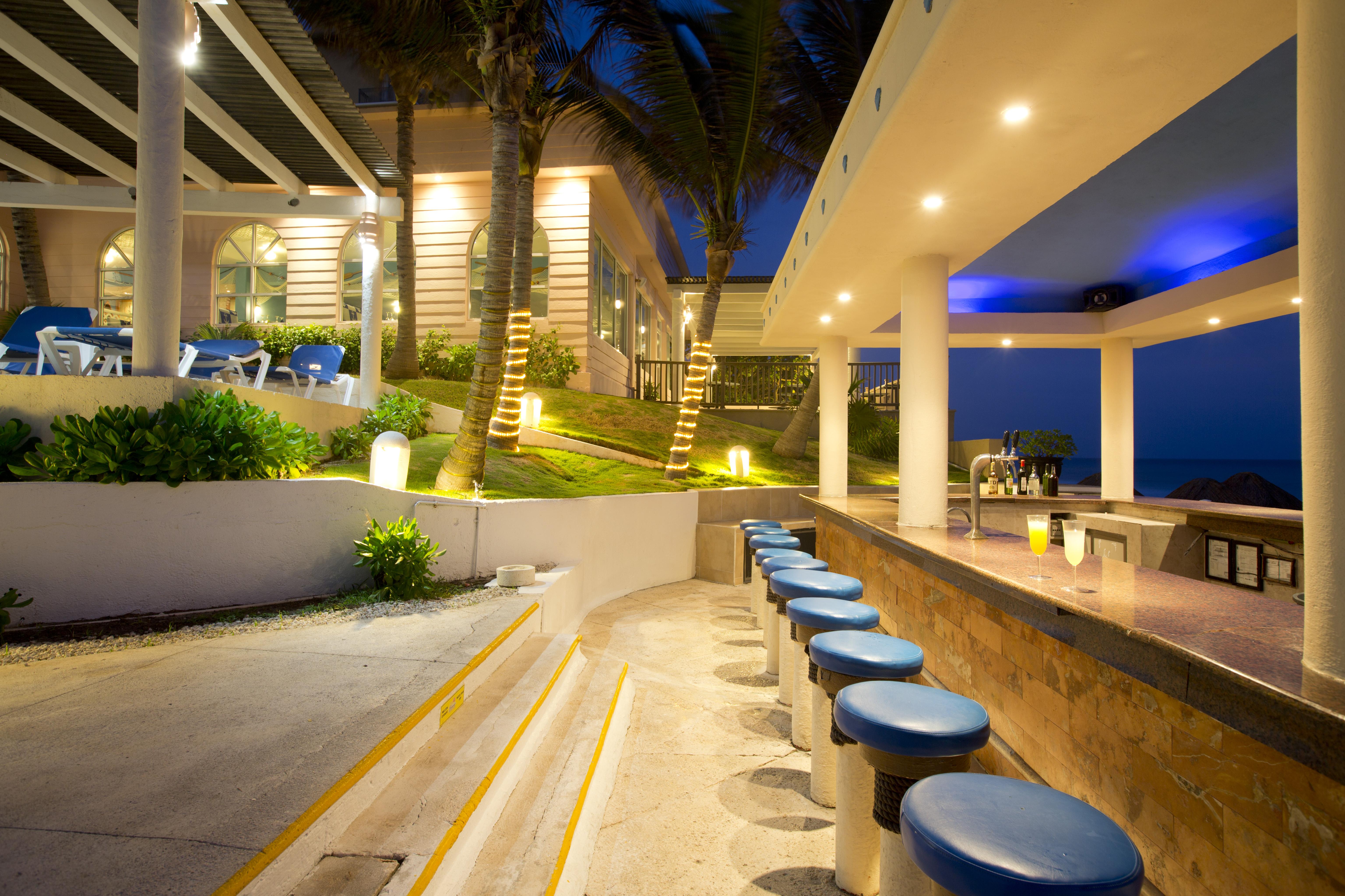 Golden Parnassus Resort & Spa (Adults Only) Канкун Екстер'єр фото