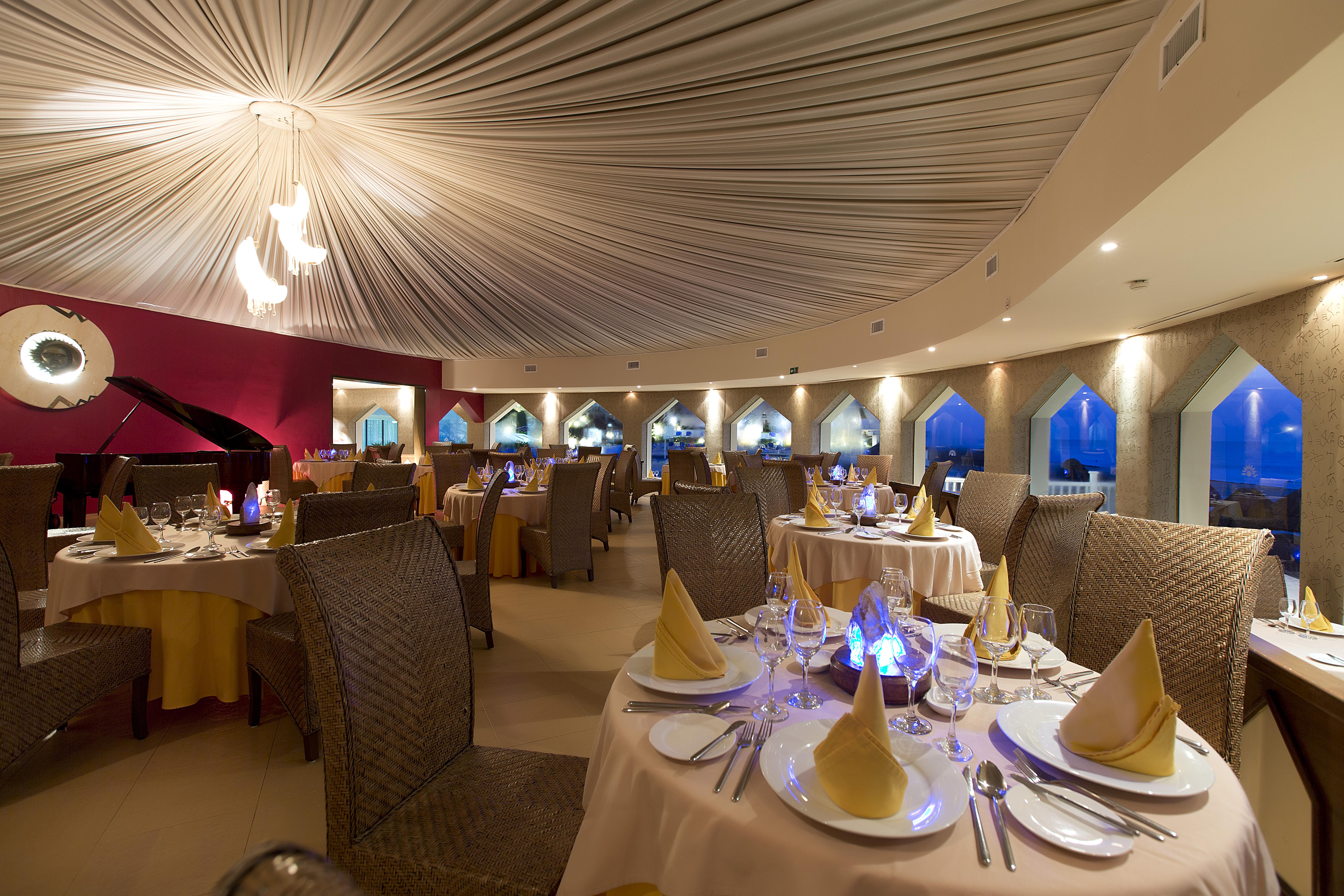 Golden Parnassus Resort & Spa (Adults Only) Канкун Екстер'єр фото