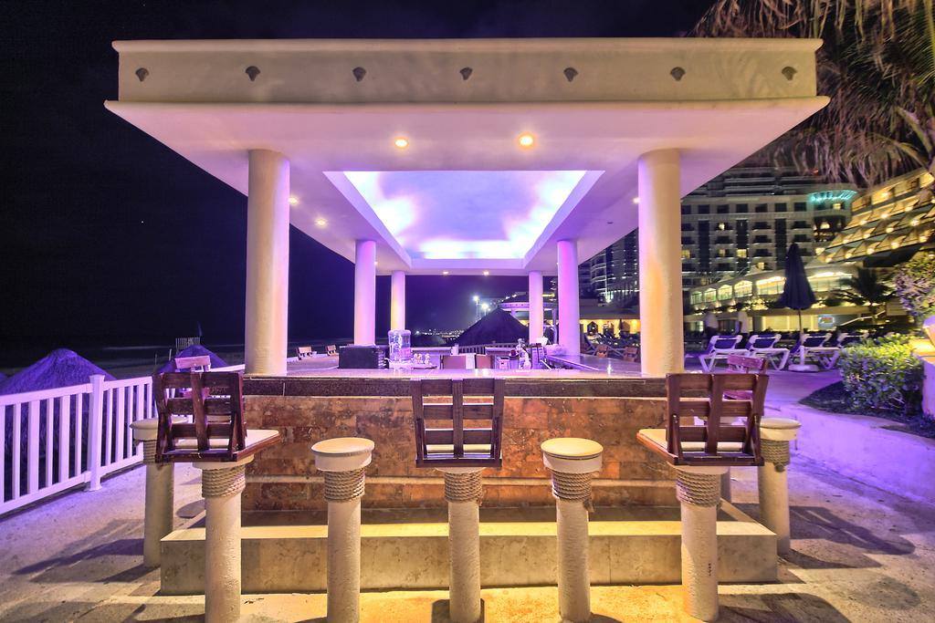 Golden Parnassus Resort & Spa (Adults Only) Канкун Екстер'єр фото
