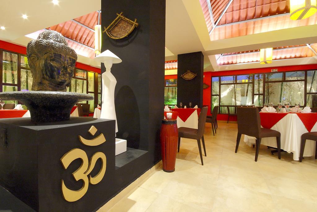Golden Parnassus Resort & Spa (Adults Only) Канкун Екстер'єр фото