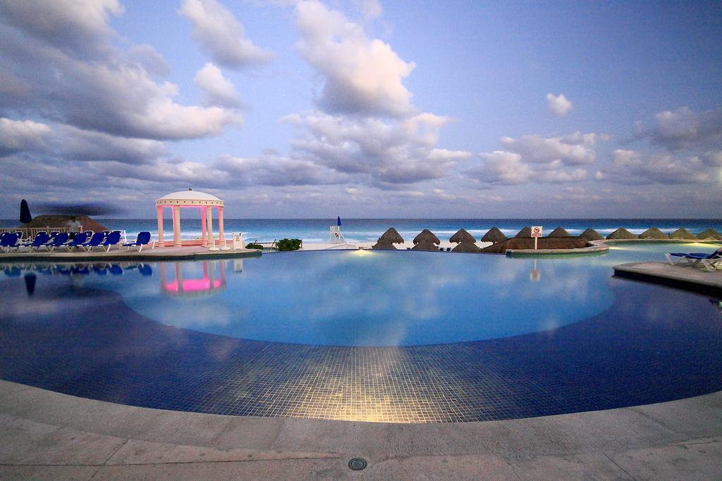 Golden Parnassus Resort & Spa (Adults Only) Канкун Екстер'єр фото