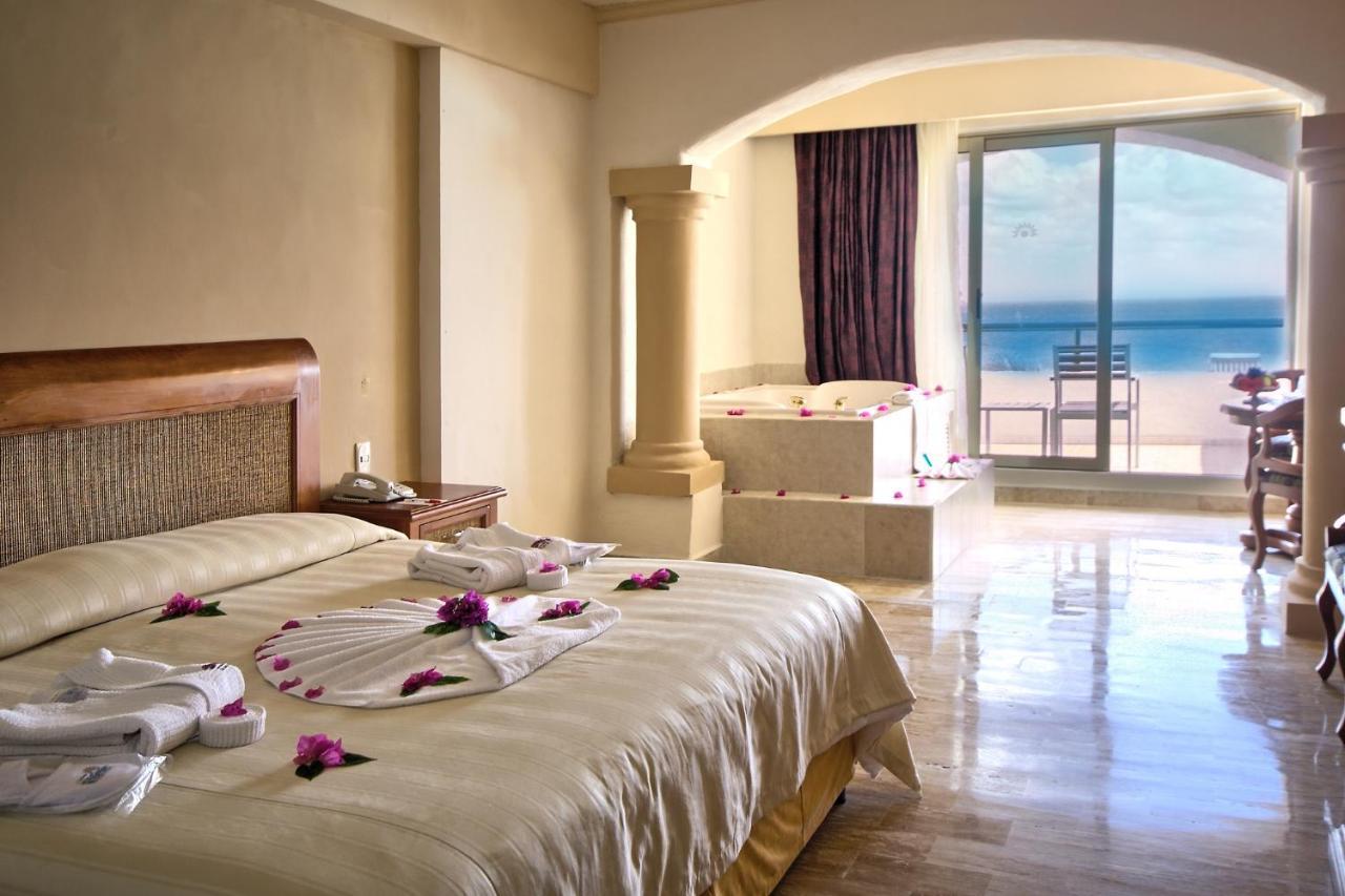 Golden Parnassus Resort & Spa (Adults Only) Канкун Екстер'єр фото