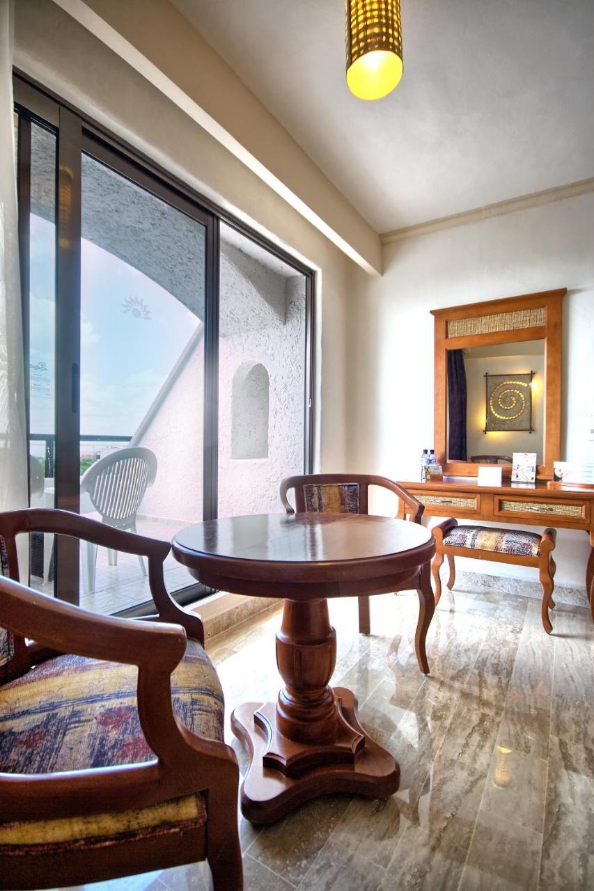 Golden Parnassus Resort & Spa (Adults Only) Канкун Екстер'єр фото